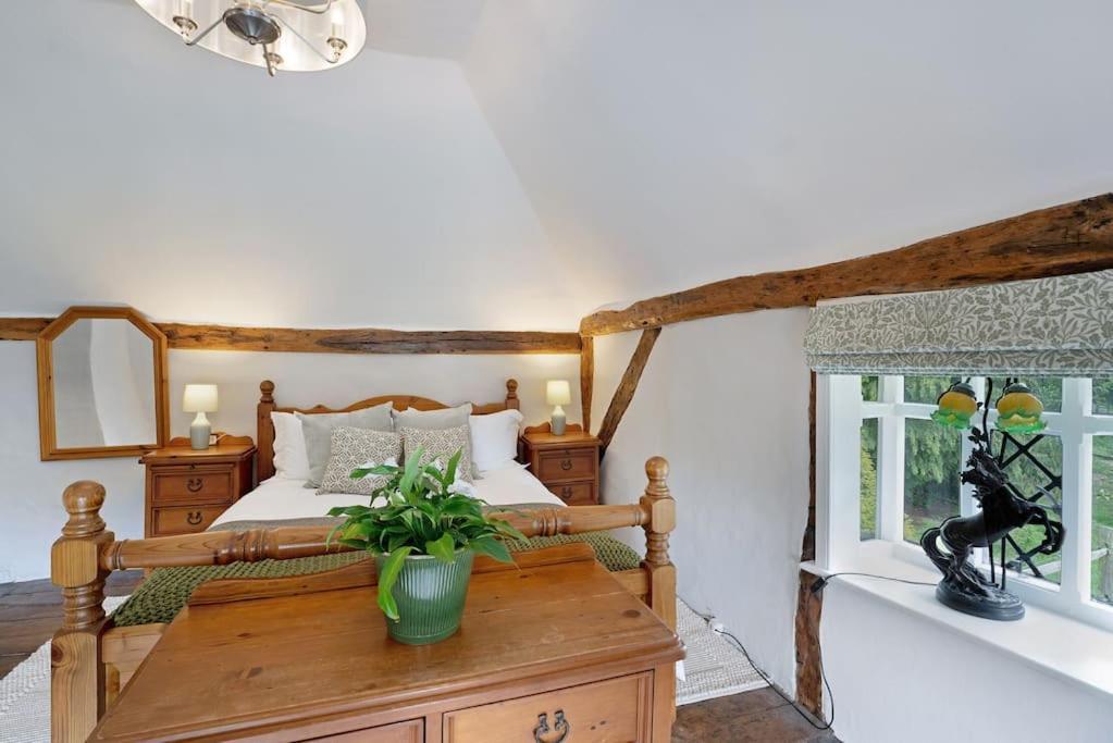 Local Walks Pub Gardens Pet Friendly Landscaped Gardens And Free Private Parking Villa Doddington  Exteriör bild